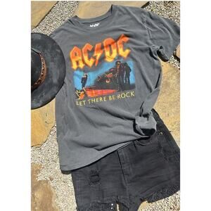 AC/DC Let There Be Rock 77 American Tour Gray Short Sleeve Graphic Band Tee M